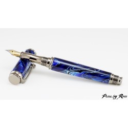 Beautiful mesh resin on a handcrafted fountain pen with gun metal accents