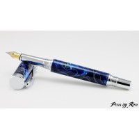 Unique fountain pen with a beautiful mesh resin including chrome accents