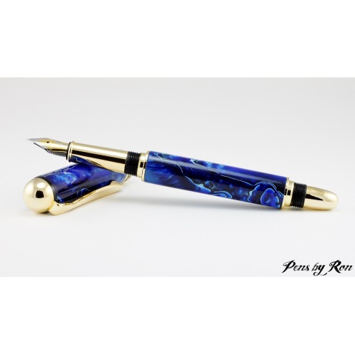 Custom handcrafted fountain pen with a beautiful mesh resin